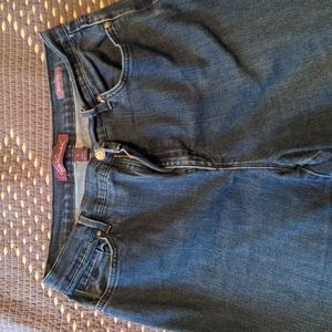 Gloria Vanderbilt Amanda Jeans size 16